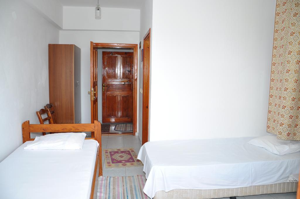 Keramos Pansiyon Finike Quarto foto