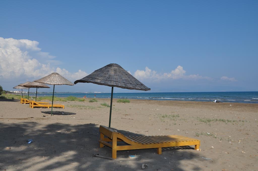 Keramos Pansiyon Finike Exterior foto